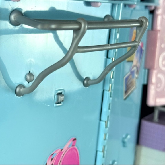 Vintage 2000 Barbie All Around Home Bathroom Playset Blue Shower and White Tub - Picture 12 of 14